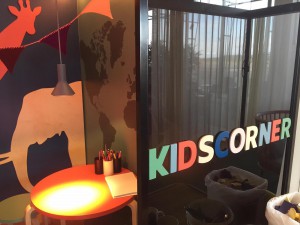 Loungen har sit eget "Kids Corner" for de unge passagerer. (Foto: Joakim J. Hvistendahl)